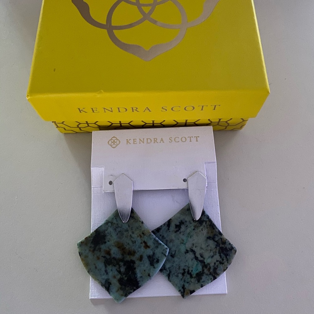 Kendra Scott Astoria Drop Earrings